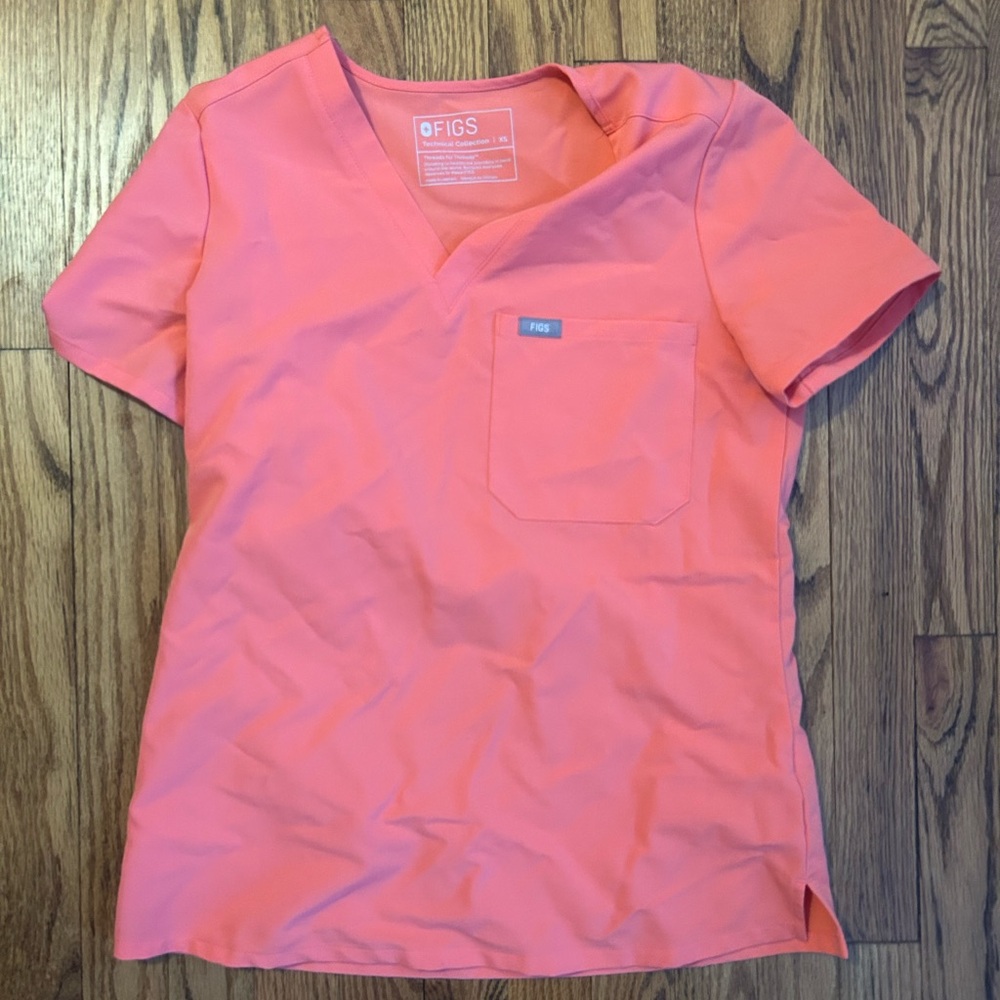 Figs Scrubs Hot Coral Pink Women's XS Top